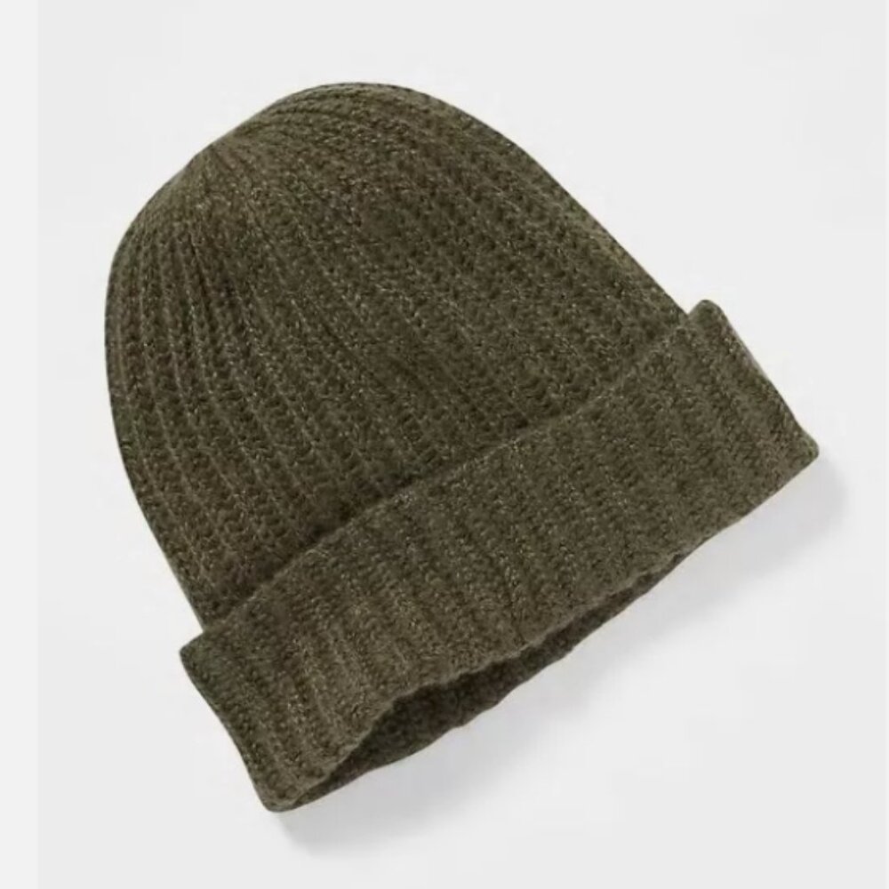 NWT Old Navy Soft Rib-Knit Sweater Beanie for Women Warm Winter Hat Cap Olive